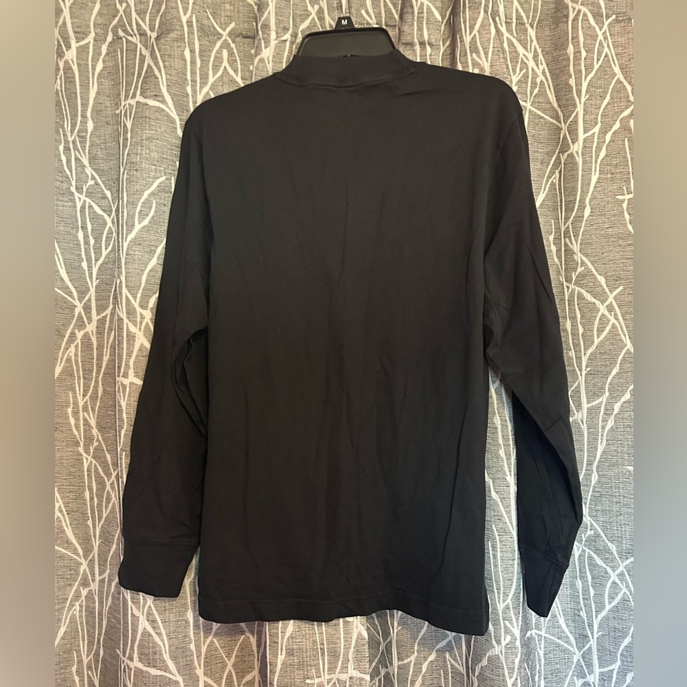 Abercrombie and Fitch women’s Black Long Sleeve Shirt size Large​ - Picture 2 of 3